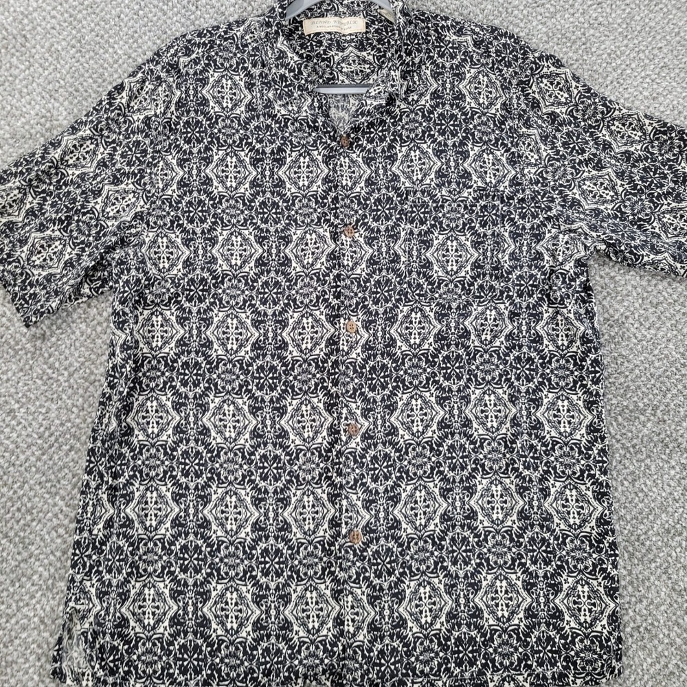 Island Republic Mens XL Short Sleeve Silk Button Down Shirt B&W Print Beach Wear